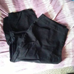 Time & Tru Capri Pants